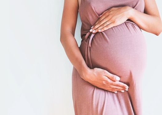 Natural Birth vs C-Section, Pros & cons