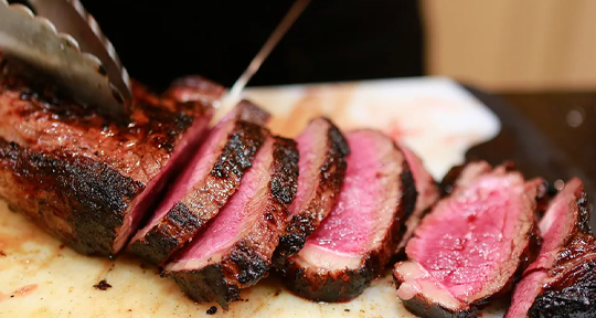 Red meat and high-fat dairy: These foods contain arachidonic acid