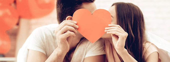 Can Hep B be transmitted through Kissing